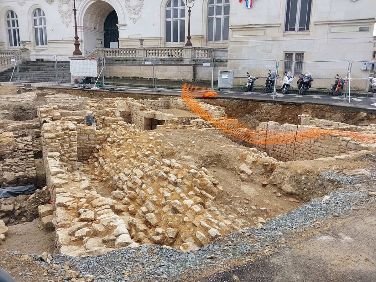 Niort, place Martin-Bastard