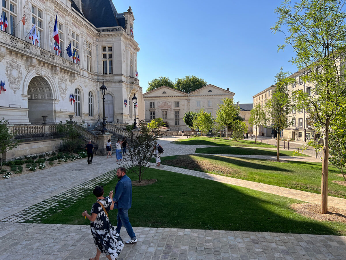 Niort, place Martin Bastard